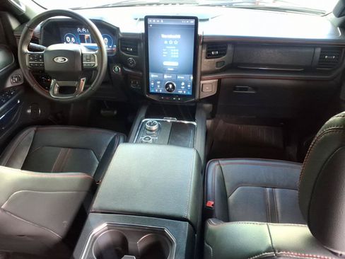 Used 2024 Ford Expedition Max Limited AWD/4WD image 18