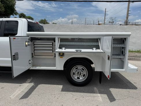 Used 2022 Ford F350 XL w/ Power Equipment Group RWD image 13