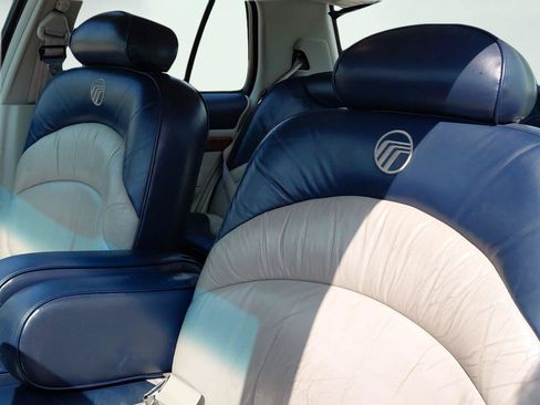 Used 1996 Mercury Grand Marquis LS RWD image 3