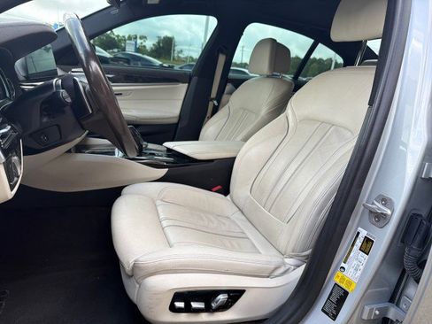 Used 2017 BMW 540i RWD image 13