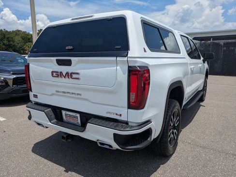Used 2021 GMC Sierra 1500 AT4 w/ AT4 Premium Package AWD/4WD image 3