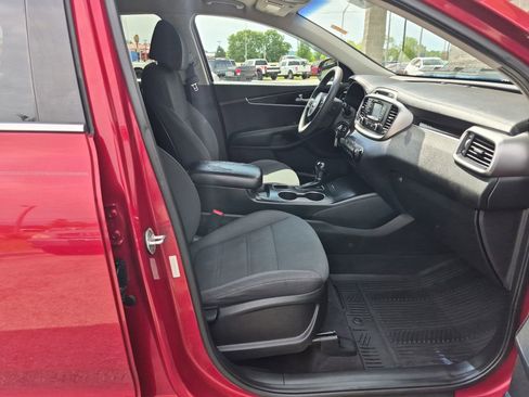 Used 2017 Kia Sorento LX FWD image 26