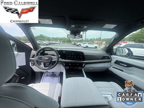 Used 2025 Chevrolet Tahoe Premier AWD/4WD image 25