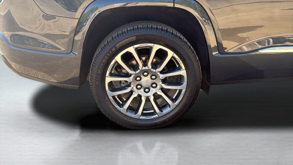 Used 2021 GMC Acadia Denali w/ Denali Ultimate Package AWD/4WD image 25