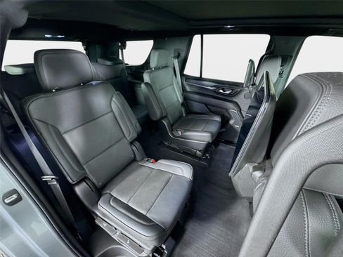 Used 2024 GMC Yukon Denali w/ Advanced Technology Package RWD image 31