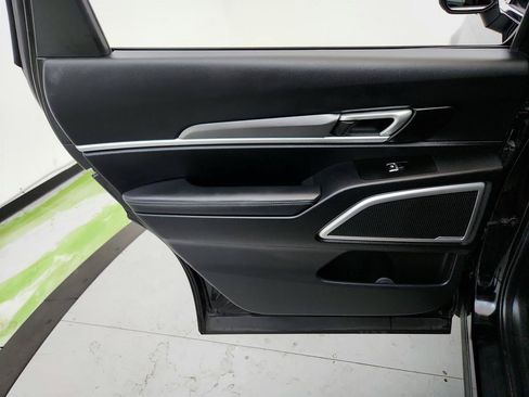 Used 2022 Kia Telluride LX FWD image 22