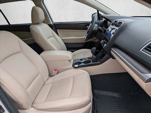 Used 2019 Subaru Outback 3.6R Limited w/ Popular Package #2 image 23