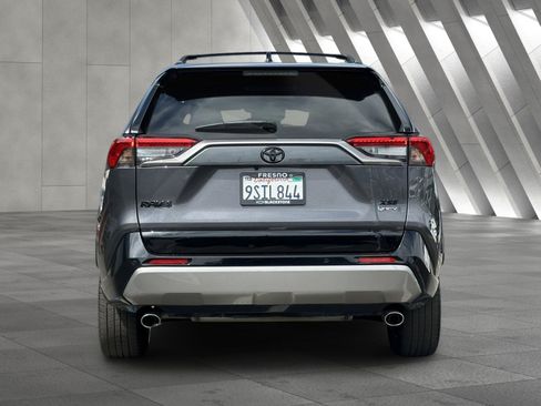 Used 2025 Toyota RAV4 XSE w/ Advanced Technology Package AWD/4WD image 5