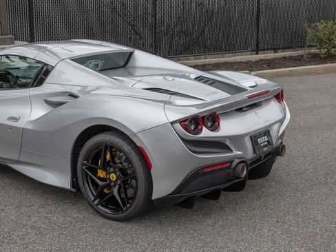 Used 2022 Ferrari F8 Tributo RWD image 45
