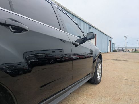 Used 2017 Chevrolet Equinox LT image 10