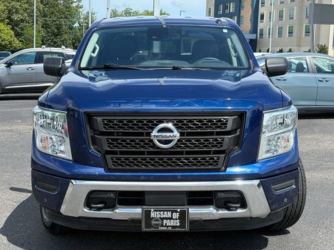 Used 2021 Nissan Titan SV w/ SV Convenience Package AWD/4WD image 2