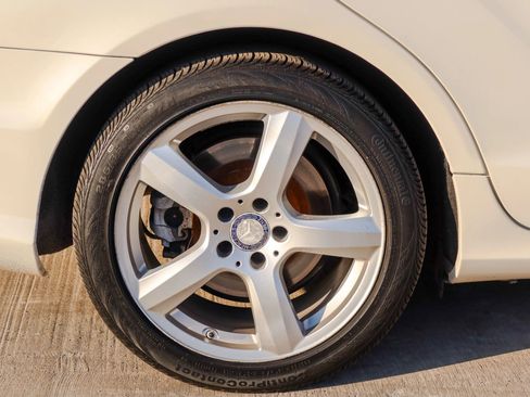 Used 2014 Mercedes-Benz CLS 550 4MATIC image 27