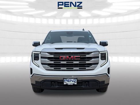 Used 2024 GMC Sierra 1500 SLE AWD/4WD image 2