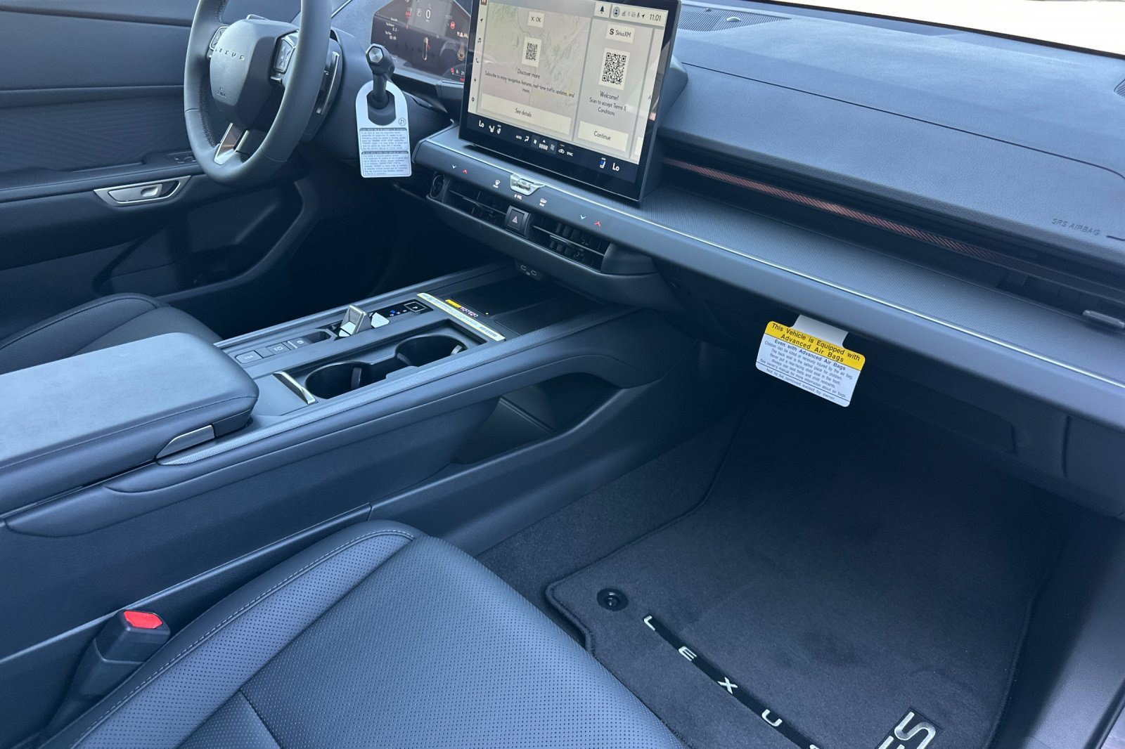 New 2026 Lexus ES 350e w/ Convenience Package FWD image 27
