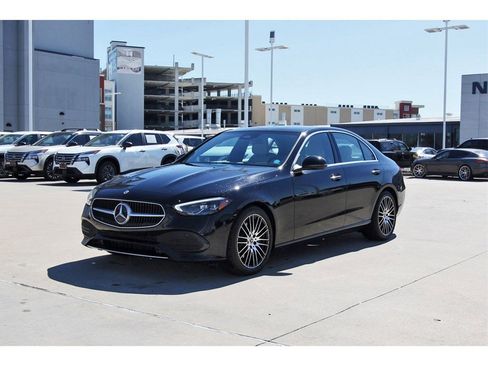 Used 2023 Mercedes-Benz C 300 4MATIC Sedan image 2