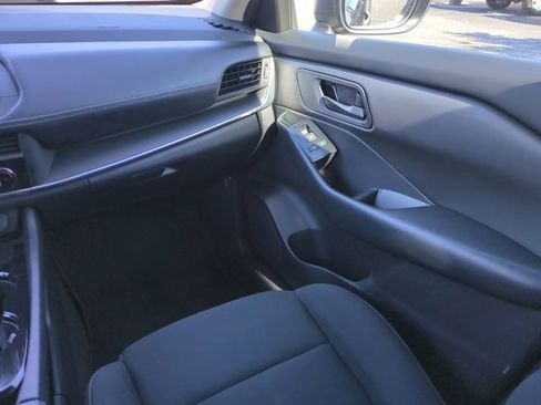 Certified 2024 Nissan Rogue S image 17