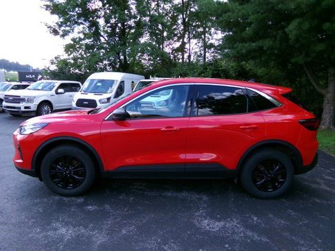 Used 2024 Ford Escape Active AWD/4WD image 6