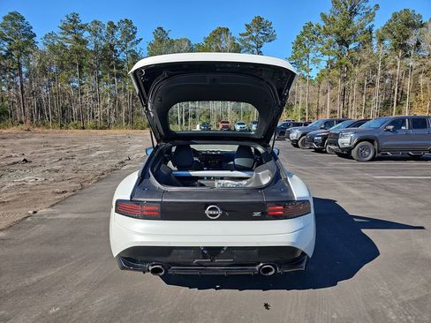 Used 2024 Nissan Z Performance w/ Floor Mat Package image 15