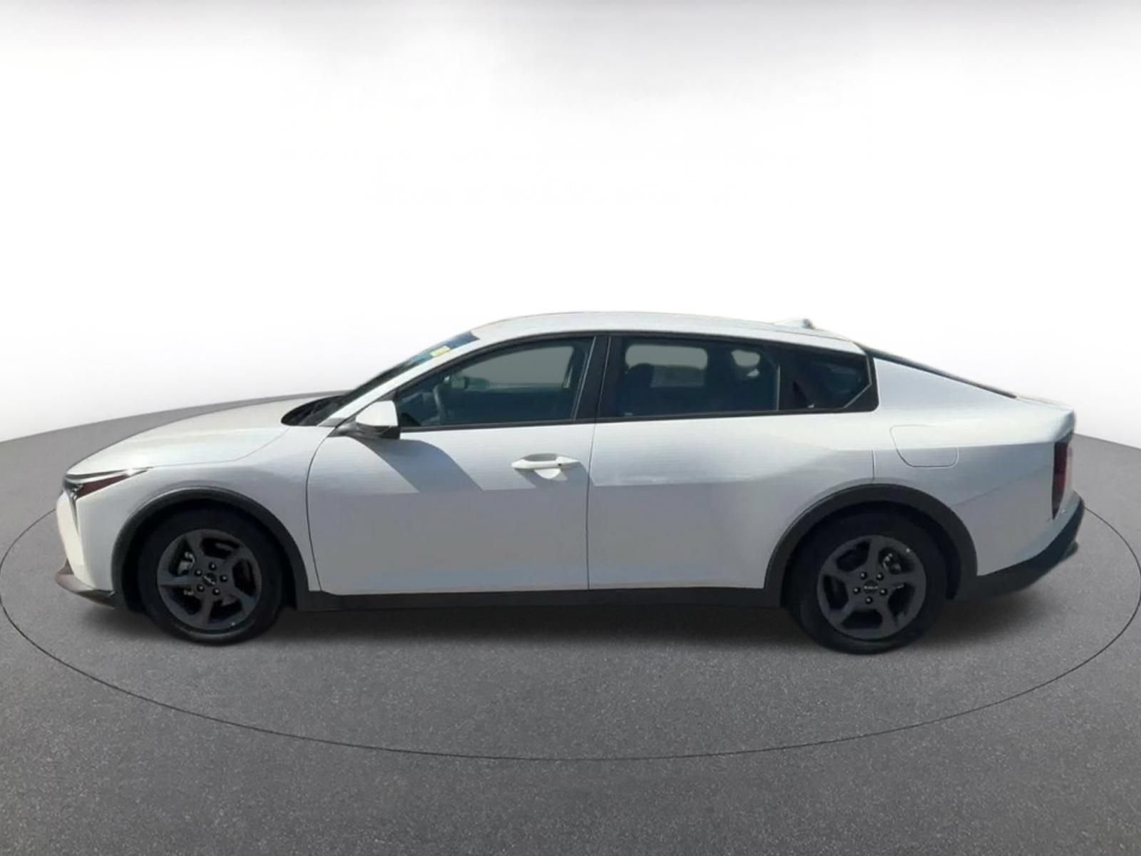 Used 2025 Kia K4 FWD image 8