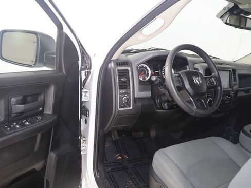 Used 2019 RAM 1500 Express w/ Express Value Package AWD/4WD image 41