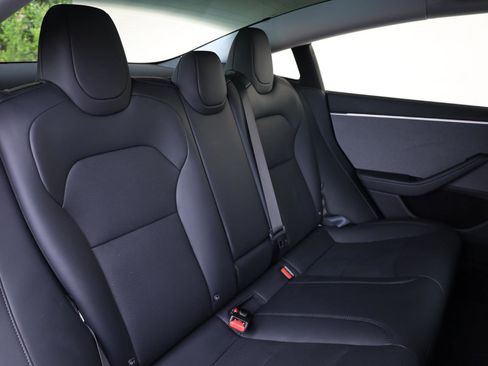 Used 2025 Tesla Model 3 Long Range RWD image 24
