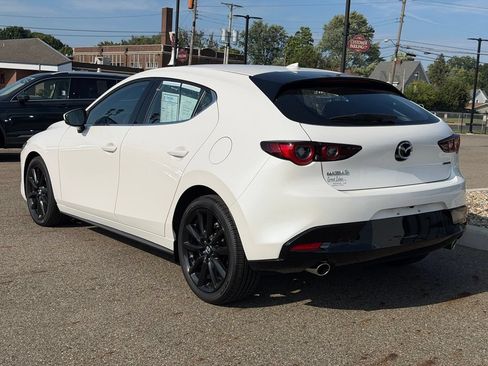 Used 2022 MAZDA MAZDA3 s FWD image 4