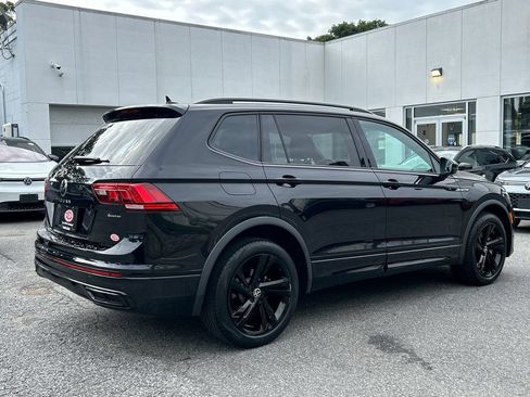 Used 2023 Volkswagen Tiguan SE R-Line AWD/4WD image 2
