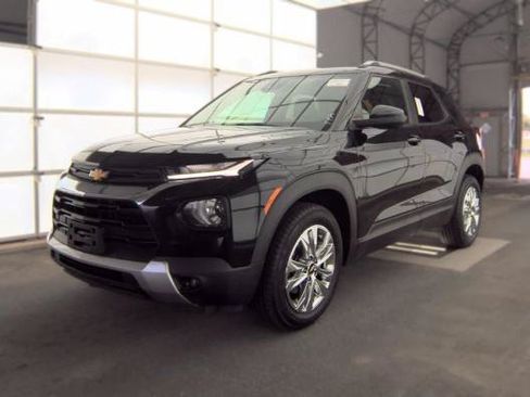 Used 2022 Chevrolet TrailBlazer LT AWD/4WD image 1
