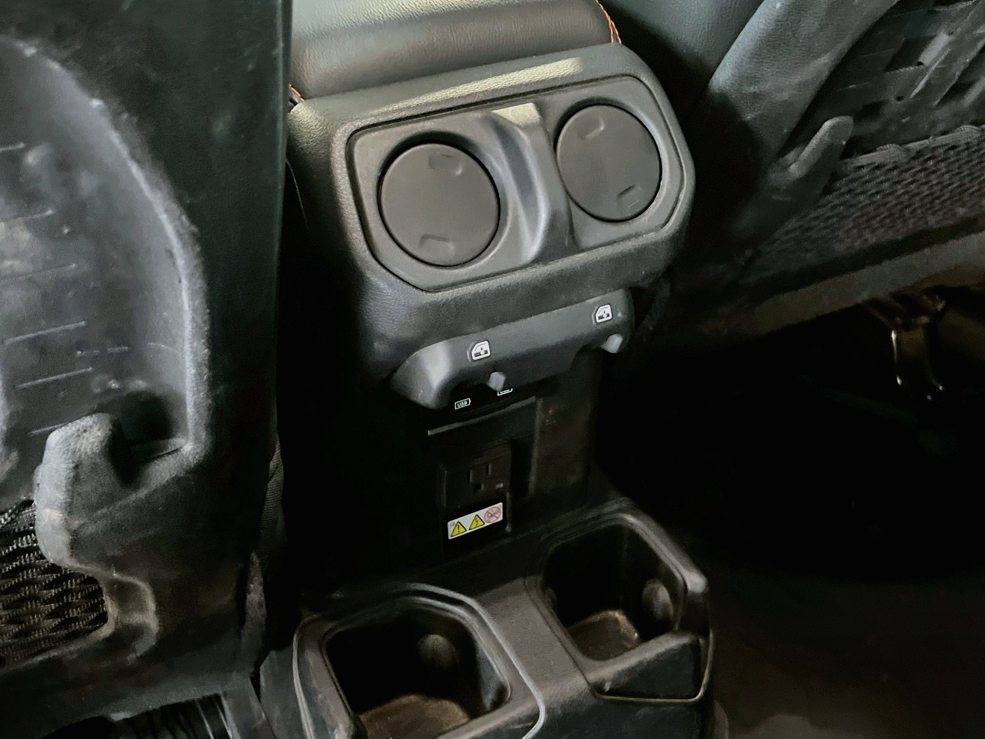 Used 2023 Jeep Gladiator Mojave w/ Cold Weather Group AWD/4WD image 26