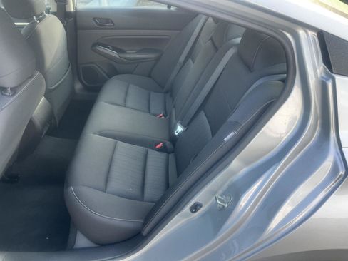 Used 2023 Nissan Altima 2.5 SV FWD image 9