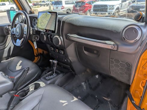 Used 2012 Jeep Wrangler Unlimited Sport AWD/4WD image 30