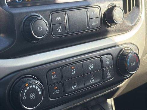 Used 2019 Chevrolet Colorado LT w/ LT Convenience Package image 25