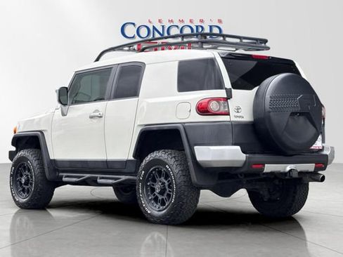 Used 2014 Toyota FJ Cruiser 4WD image 6