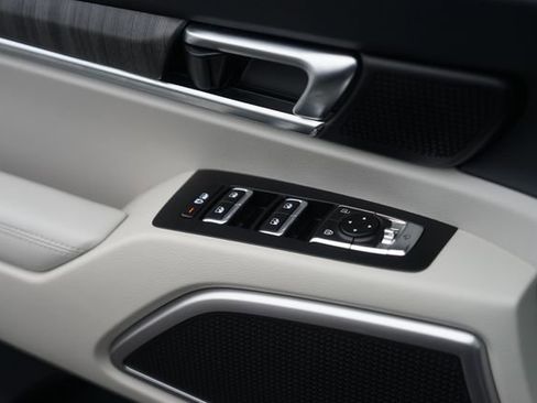 Used 2025 Kia Telluride EX FWD image 30