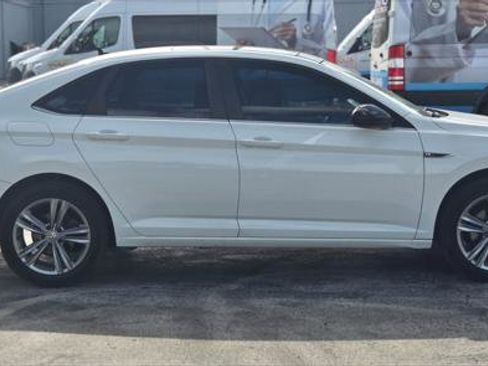 Used 2019 Volkswagen Jetta R-Line w/ R-Line Cold Weather Package image 8