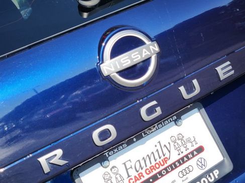 Used 2025 Nissan Rogue Platinum AWD/4WD image 6