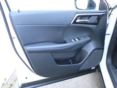 New 2026 Mitsubishi Outlander AWD image 23