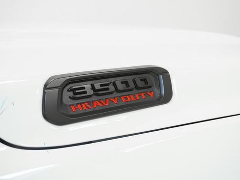 Used 2024 RAM 3500 Tradesman image 9