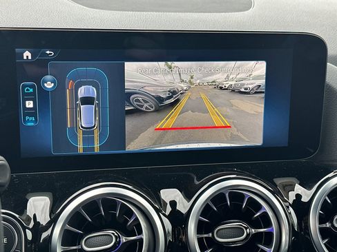 New 2025 Mercedes-Benz GLA 250 image 21