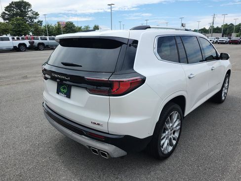 Certified 2025 GMC Acadia Denali w/ Super Cruise Package FWD image 3