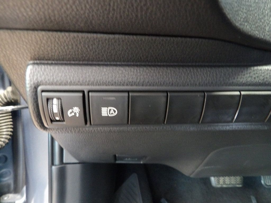 Used 2023 Toyota Corolla LE FWD image 26