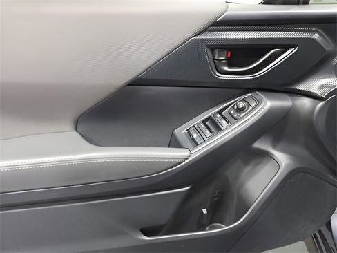 Certified 2025 Subaru Crosstrek 2.0i Premium image 12