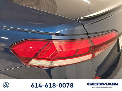 Used 2021 Volkswagen Passat 2.0T R-Line image 19