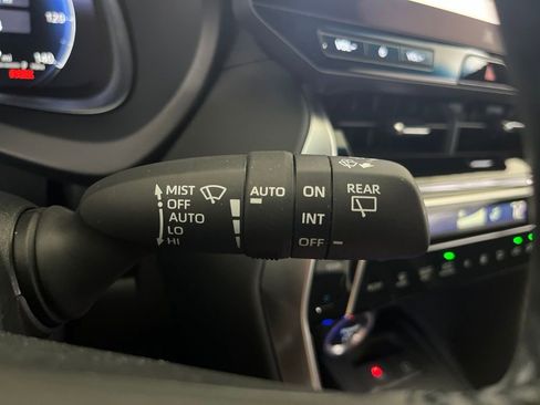 Used 2024 Toyota Venza Limited AWD/4WD image 63
