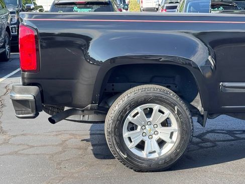 Used 2022 Chevrolet Colorado LT w/ Chrome Appearance Package RWD image 38