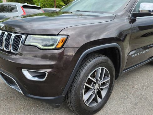 Used 2017 Jeep Grand Cherokee Limited w/ Luxury Group II AWD/4WD image 7
