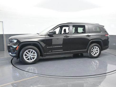 Used 2021 Jeep Grand Cherokee L Laredo w/ Luxury Tech Group I image 2