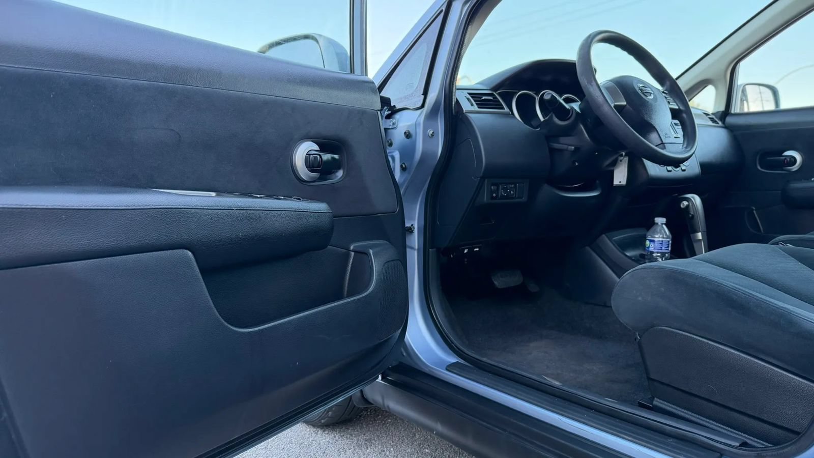 Used 2011 Nissan Versa 1.8 S w/ PWR Plus Pkg FWD image 9