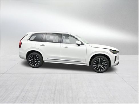 New 2026 Volvo XC90 T8 Ultra w/ Protection Package Premier AWD/4WD image 6