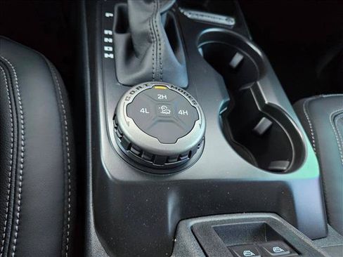 New 2026 Ford Bronco Outer Banks AWD/4WD image 13